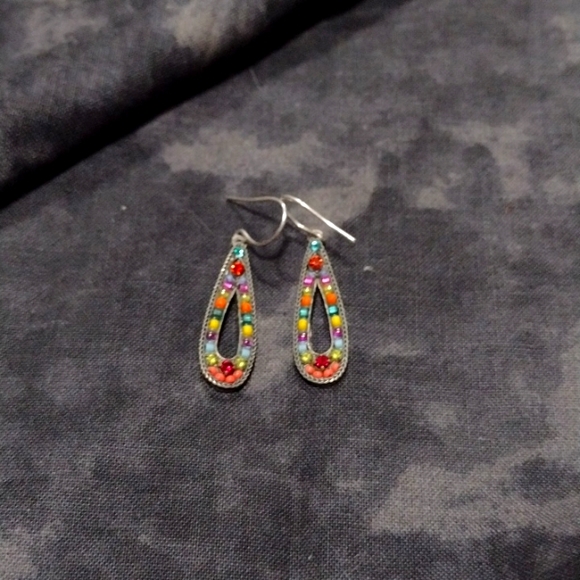 FIREFLY Earrings with crystals and beads - Picture 2 of 4